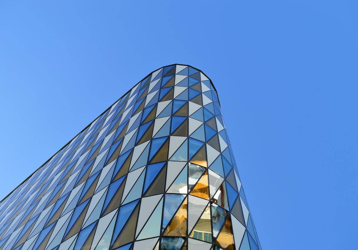 九游游戏：一站式手游生态，开启你的极致热爱之旅