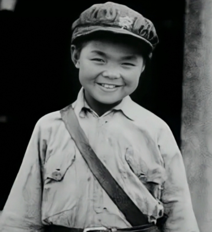 开云体育官网开云-最小红军向轩：7岁投身革命9岁长征路，1955年授衔他获封什么军衔