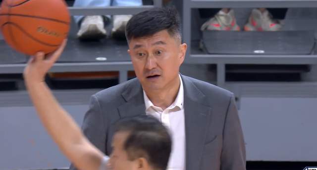 开云体育app-广东签强人取代麦考尔?25岁,16+5,刚被NBA裁掉,或被山东截胡